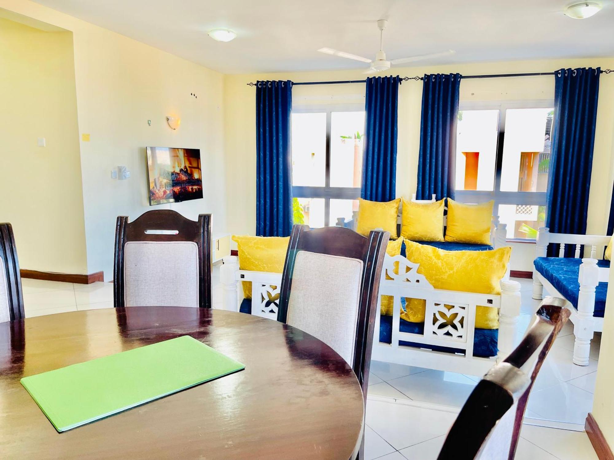 Elna'S Nyali - Work & Unwind - Pool, Sea Views, Ac & Fast Wi-Fi Bed & Breakfast Mombasa Eksteriør bilde
