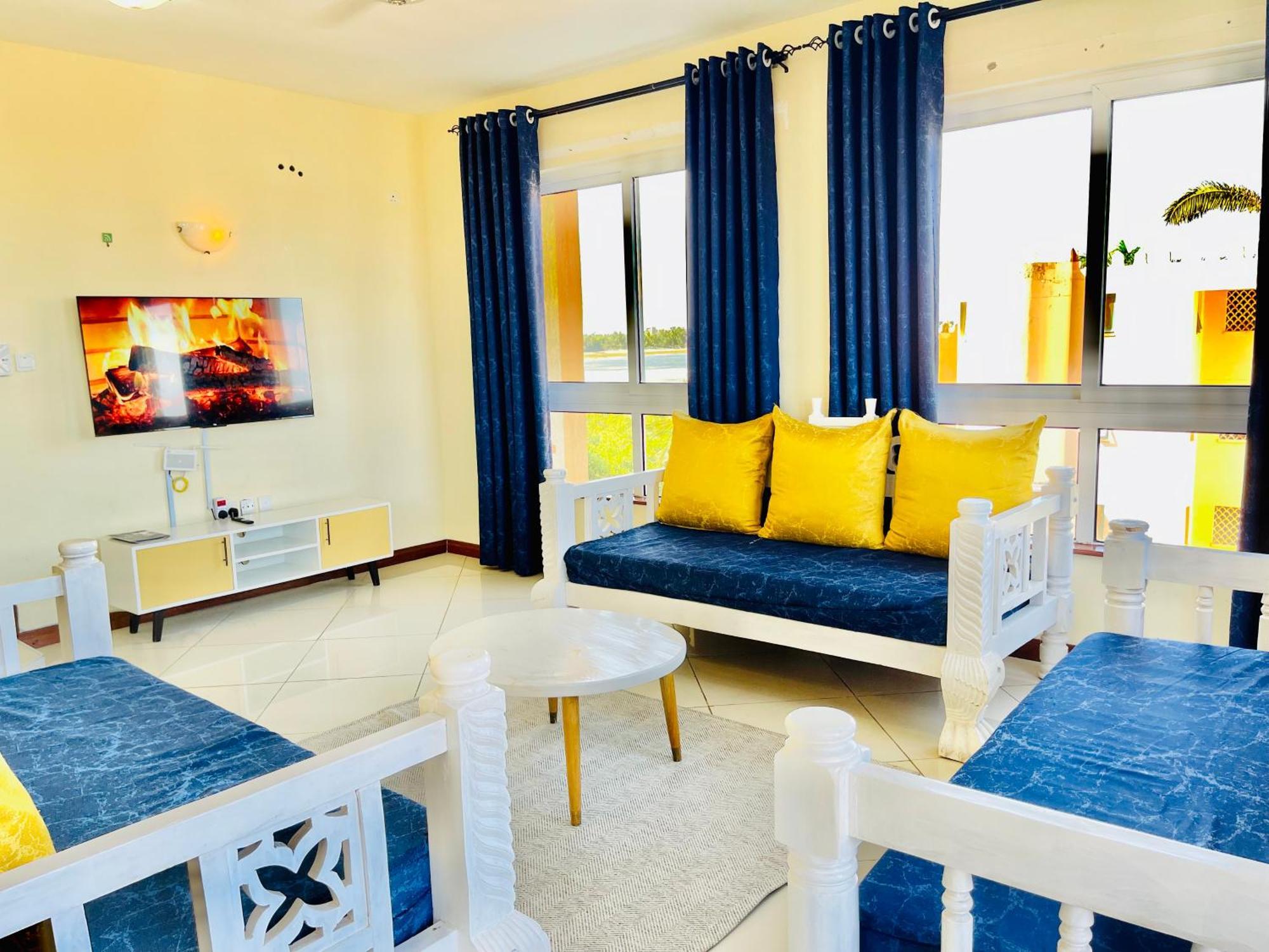 Elna'S Nyali - Work & Unwind - Pool, Sea Views, Ac & Fast Wi-Fi Bed & Breakfast Mombasa Eksteriør bilde