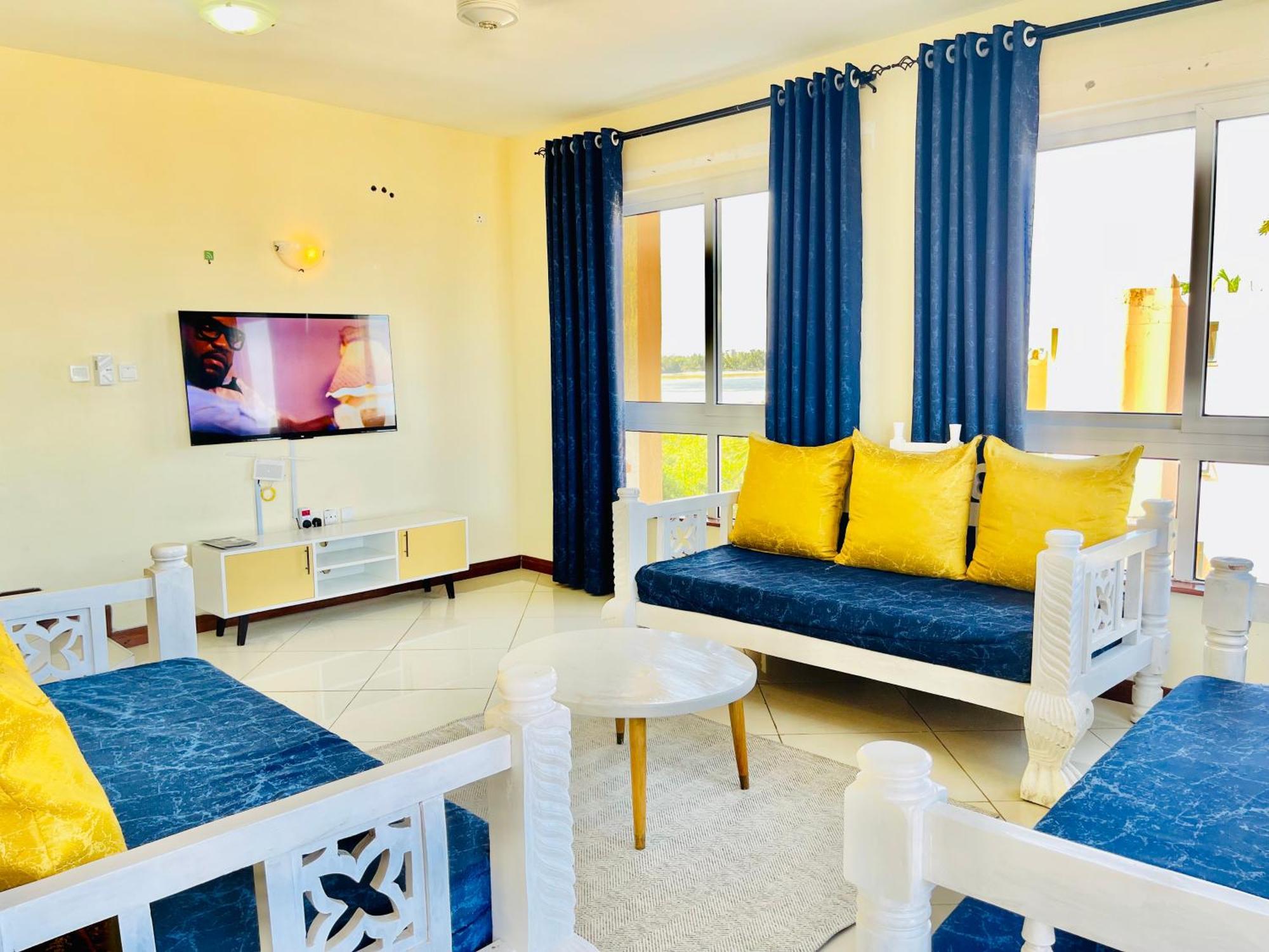 Elna'S Nyali - Work & Unwind - Pool, Sea Views, Ac & Fast Wi-Fi Bed & Breakfast Mombasa Eksteriør bilde