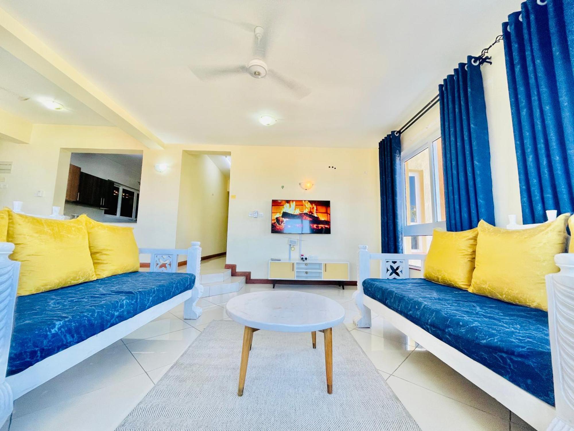Elna'S Nyali - Work & Unwind - Pool, Sea Views, Ac & Fast Wi-Fi Bed & Breakfast Mombasa Eksteriør bilde