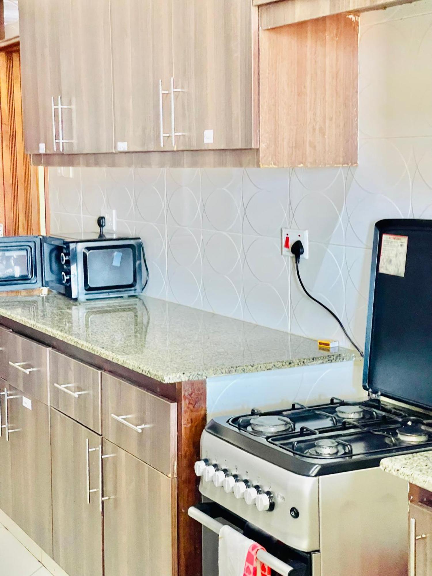 Elna'S Nyali - Work & Unwind - Pool, Sea Views, Ac & Fast Wi-Fi Bed & Breakfast Mombasa Eksteriør bilde