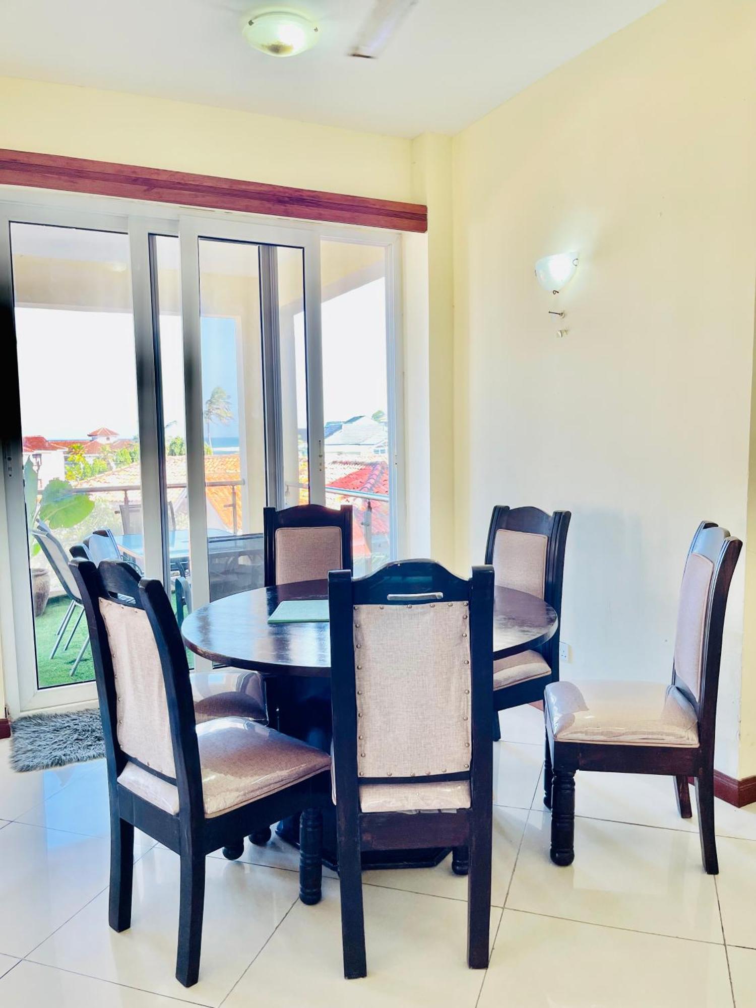 Elna'S Nyali - Work & Unwind - Pool, Sea Views, Ac & Fast Wi-Fi Bed & Breakfast Mombasa Eksteriør bilde