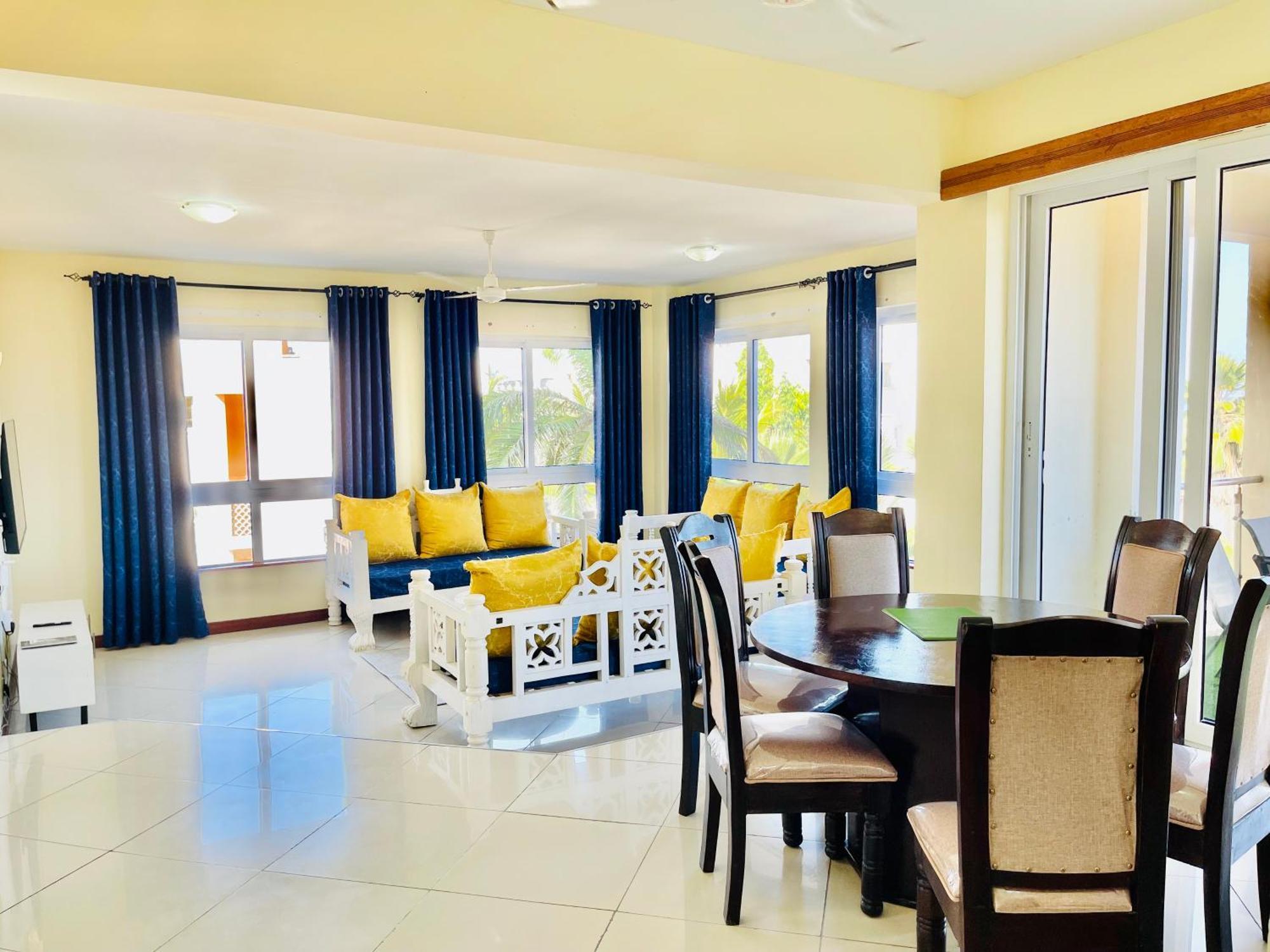 Elna'S Nyali - Work & Unwind - Pool, Sea Views, Ac & Fast Wi-Fi Bed & Breakfast Mombasa Eksteriør bilde