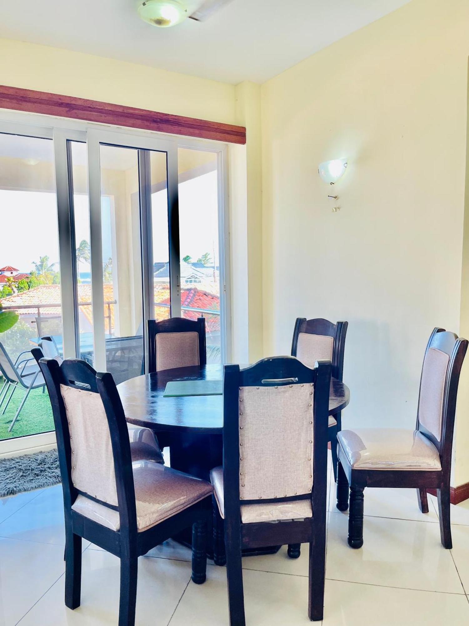 Elna'S Nyali - Work & Unwind - Pool, Sea Views, Ac & Fast Wi-Fi Bed & Breakfast Mombasa Eksteriør bilde