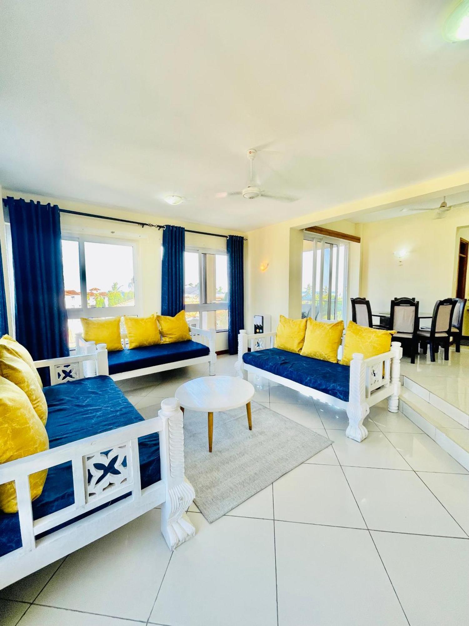 Elna'S Nyali - Work & Unwind - Pool, Sea Views, Ac & Fast Wi-Fi Bed & Breakfast Mombasa Eksteriør bilde